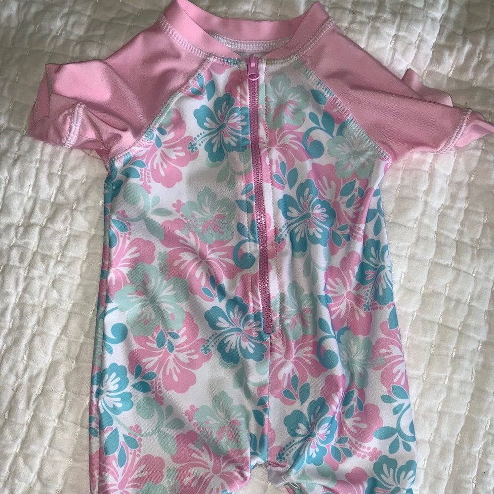 Newborn bathing suit rash guard